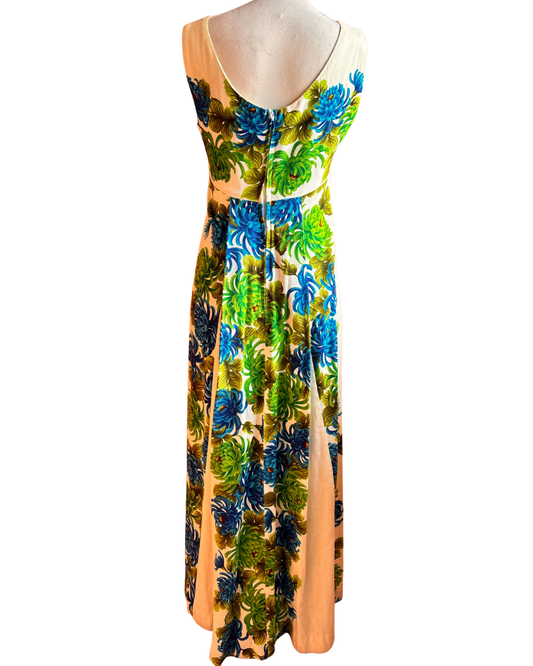 Robe boutonnée rose à motifs géométriques des années 1970