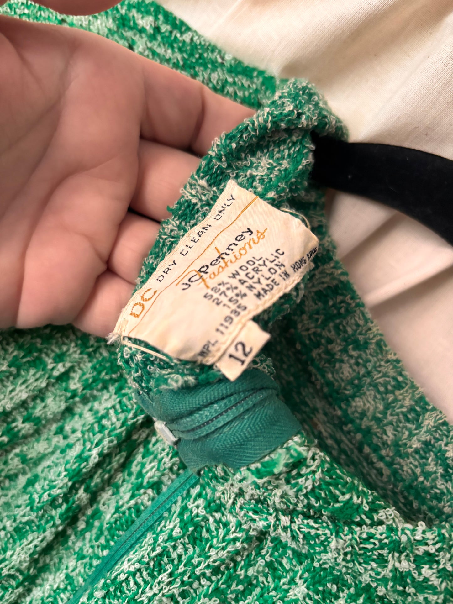 Vintage 1970s JCPenney Fashions Green Ribbed Jumper – Size 12