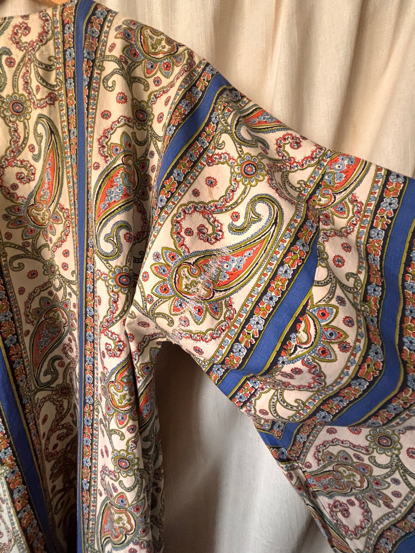 Vintage Handmade Paisley Kaftan Robe – 1970s Boho Print