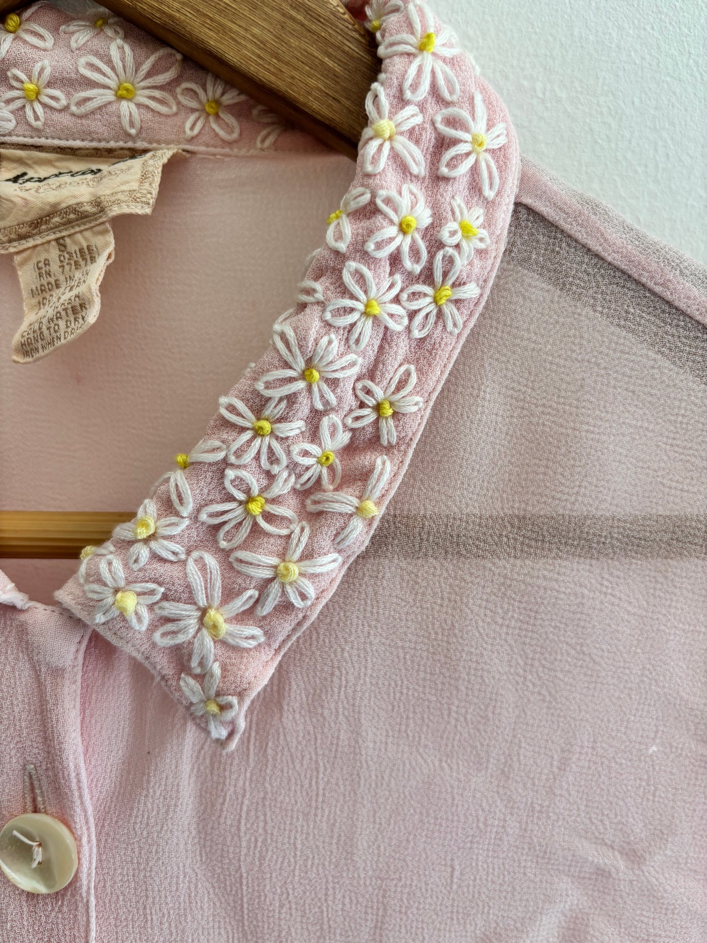 90s Sheer Blouse with Hand-Embroidered Daisy Collar – Upcycled Vintage