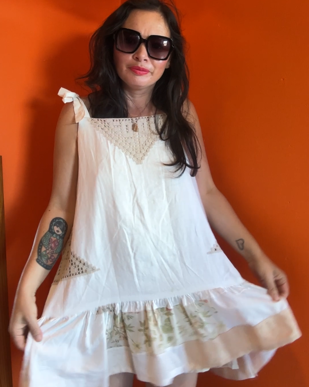 Je la porterais à nouveau - Robe en dentelle aux baies sauvages recyclée