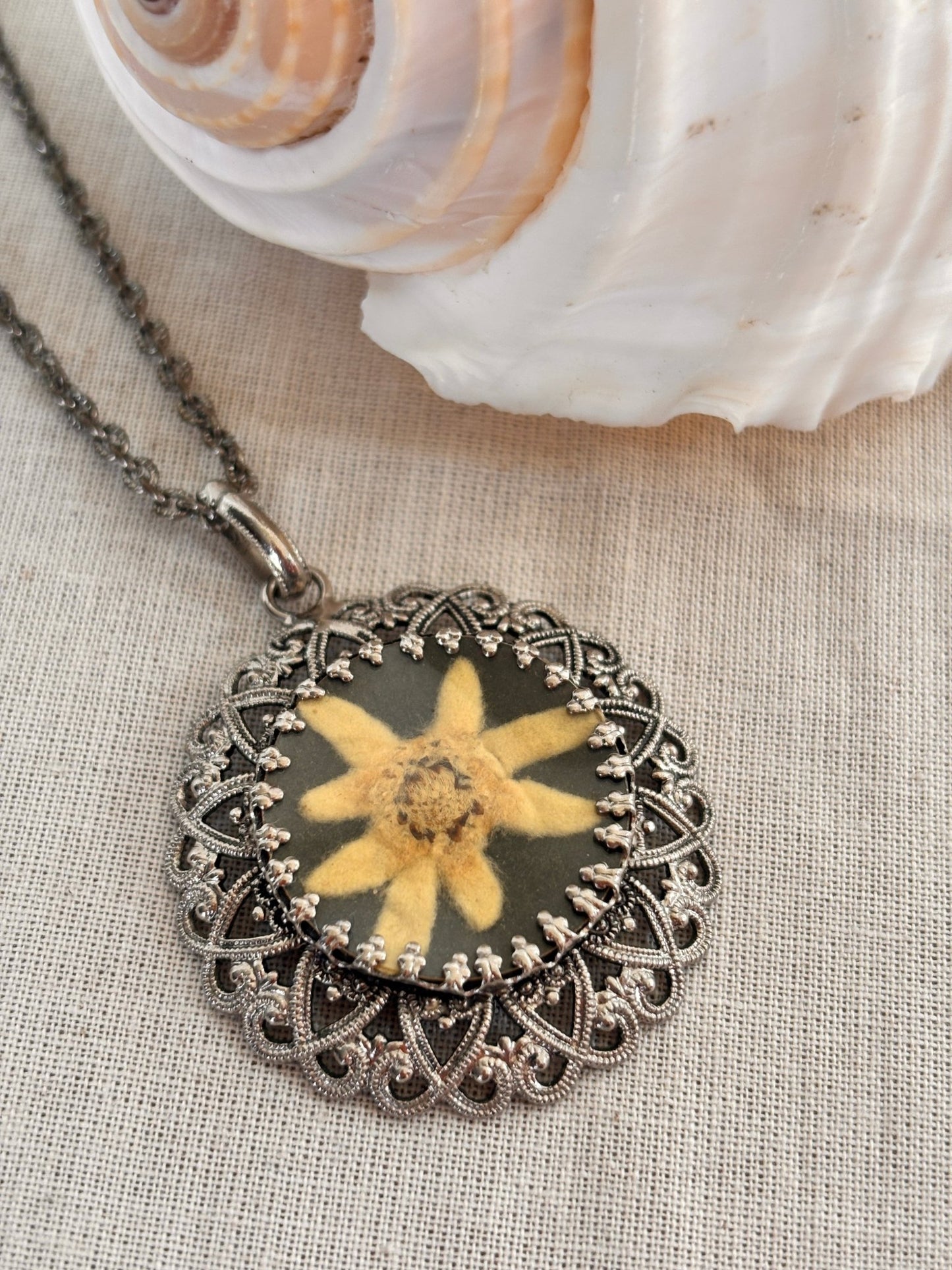 1970s Edelweiss Silver Filigree Pendant Necklace - I'd Wear That