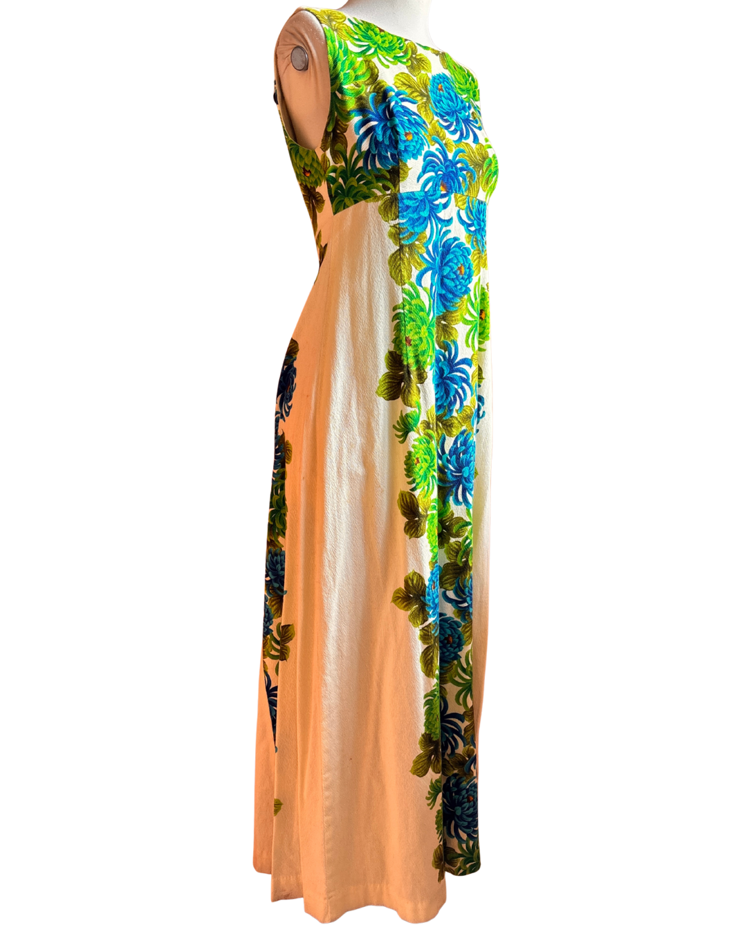 Robe boutonnée rose à motifs géométriques des années 1970