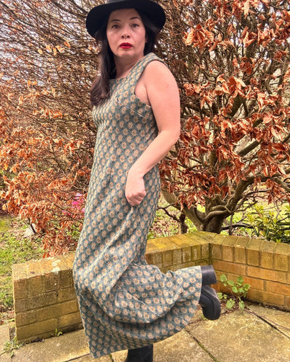 side view of I'd Wear That, Vintage 1970s Handmade Green Maxi Dress
