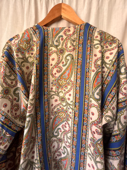 back view of vintage boho paisley kimono kaftan