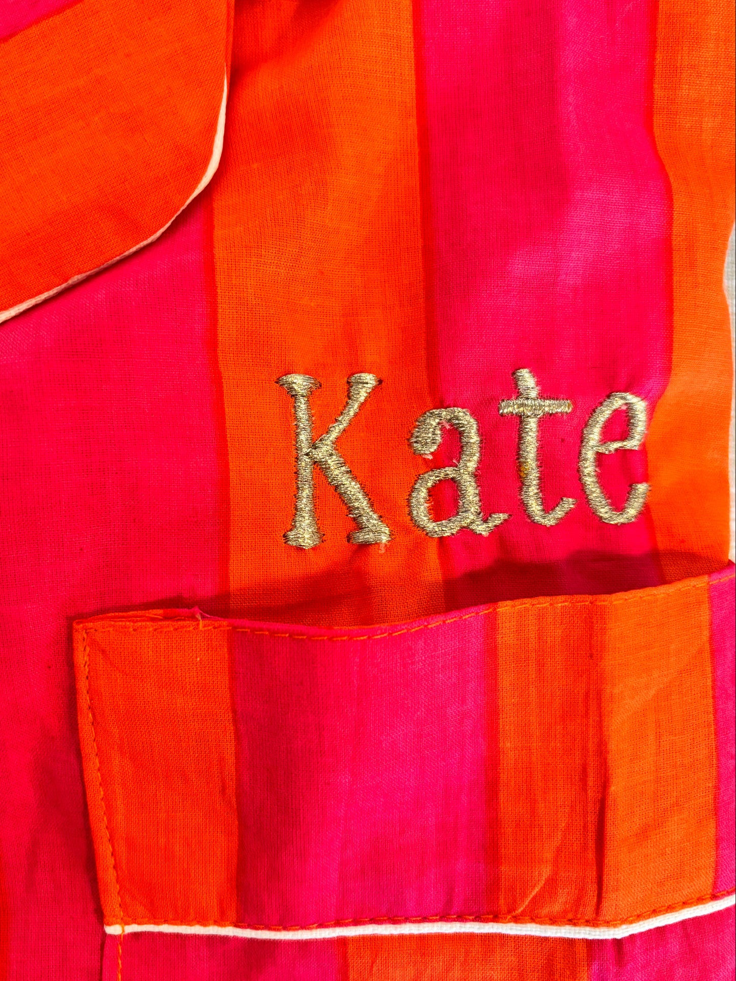 Broderie personnalisée avec nom ou initiales