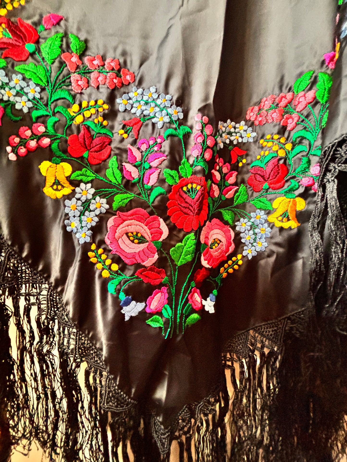 Vintage Hungarian Hand-Embroidered Shawl – Black Satin with Floral Folk Embroidery (1980s)