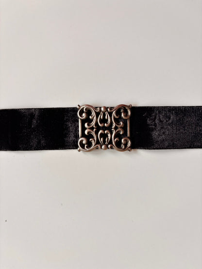Collier ras du cou en velours style dirndl allemand vintage des années 1970