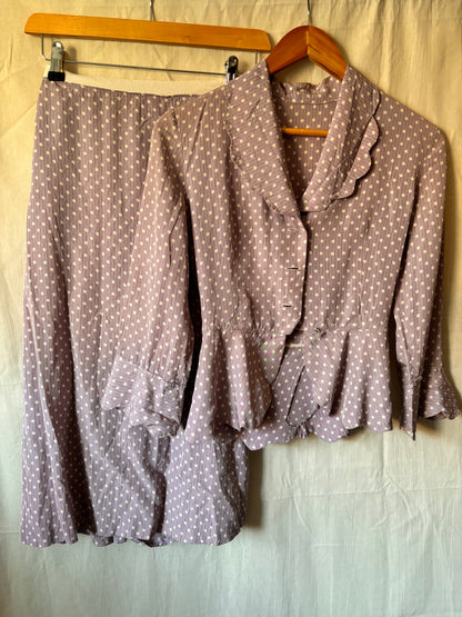 Ensemble deux pièces violet à pois, fait main, années 1940 – Rare, tour de taille 53 cm