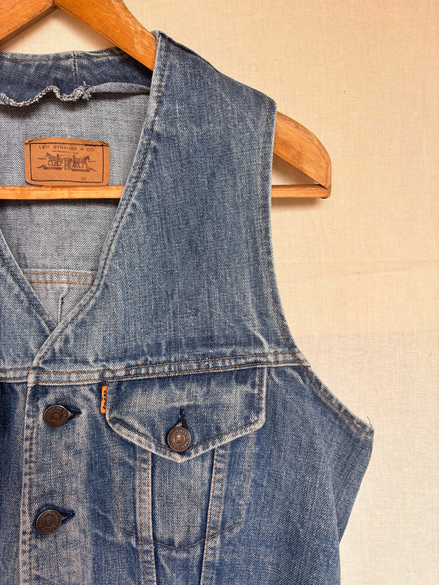 Gilet vintage en laine brodée SGDN – Style bohème western