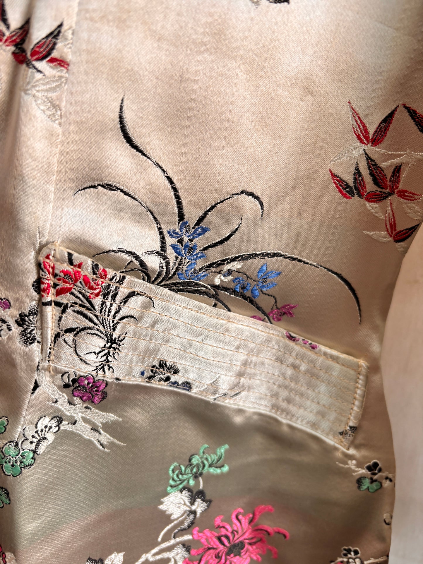 Vintage 1960s Chinese Satin Lounge Set