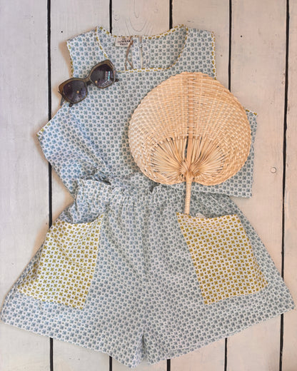 Je la porterais à nouveau - Robe en dentelle aux baies sauvages recyclée