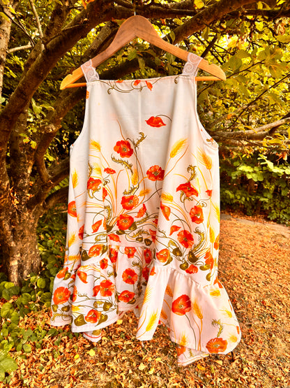 Je la porterais à nouveau - Robe en dentelle aux baies sauvages recyclée