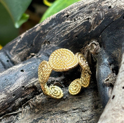 Bague spirale texturée ajustable plaquée or 18 carats