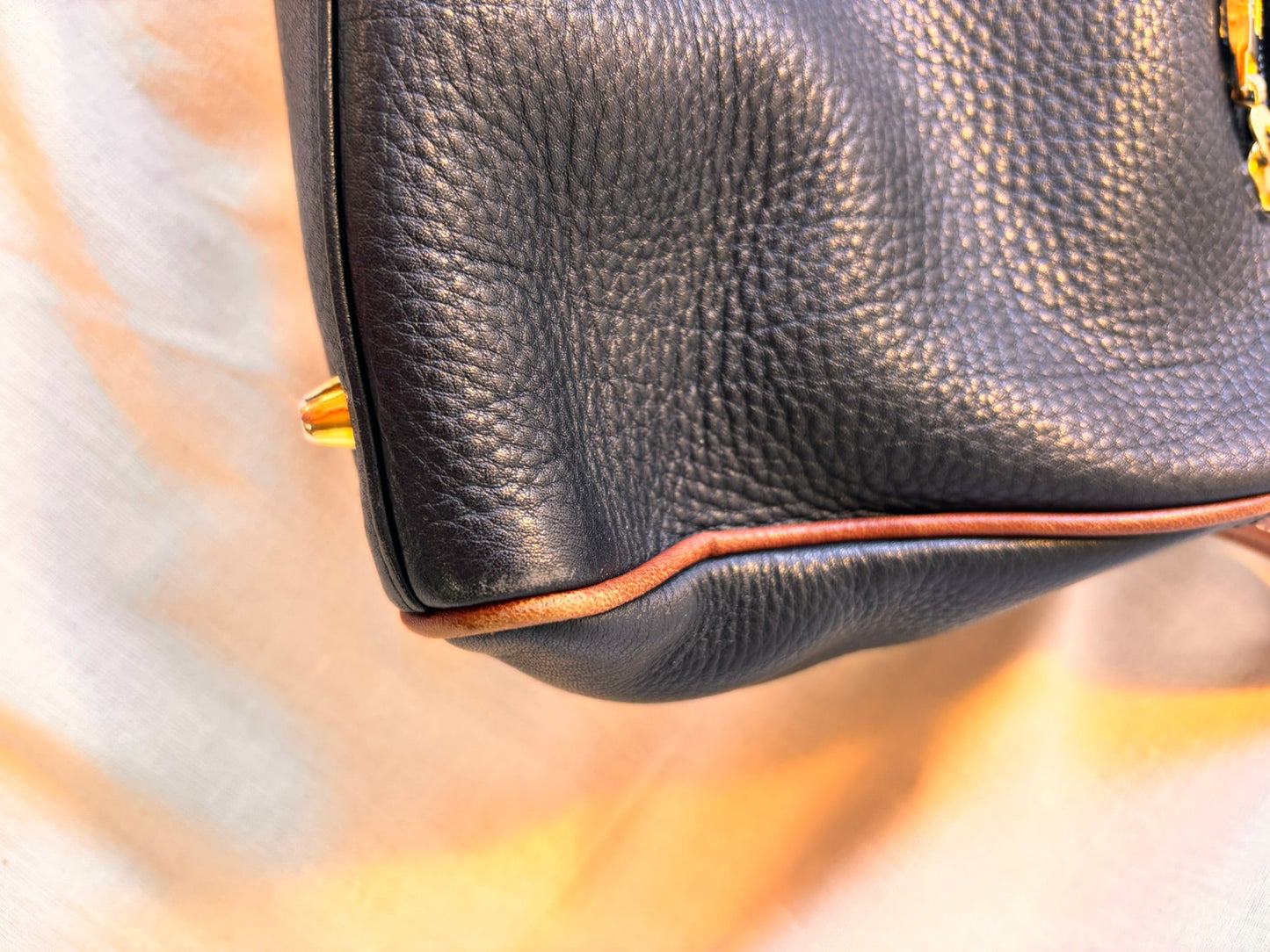 Vintage 90s Black and Tan Spanish Leather Crossbody Bag - I'd Wear That