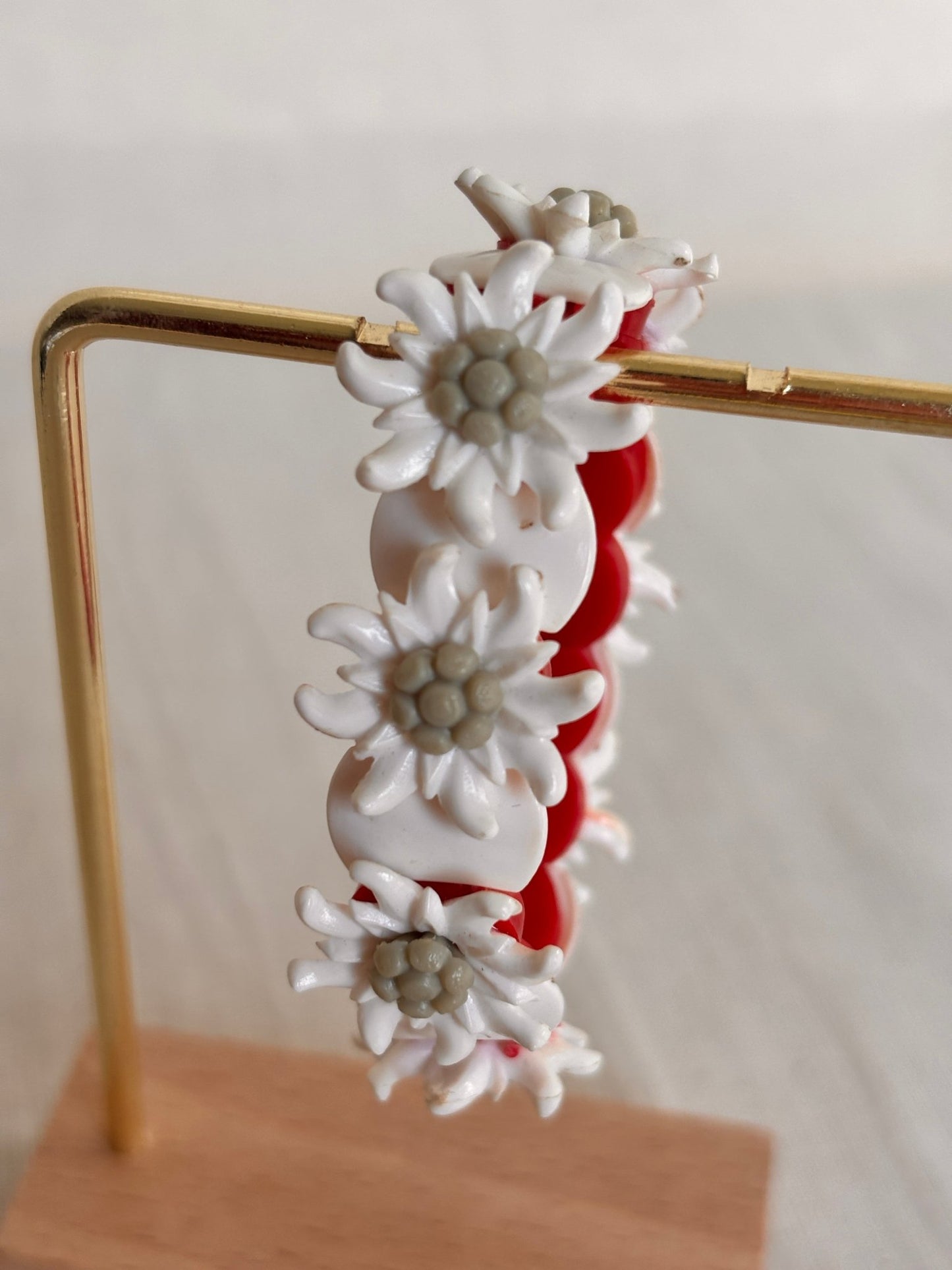 Vintage Child's 1950s Edelweiss Lucite Bracelet - I'd Wear That
