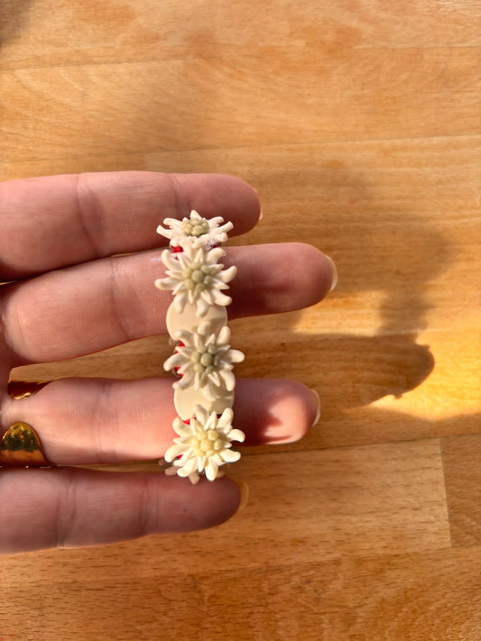 Vintage Child's 1950s Edelweiss Lucite Bracelet - I'd Wear That