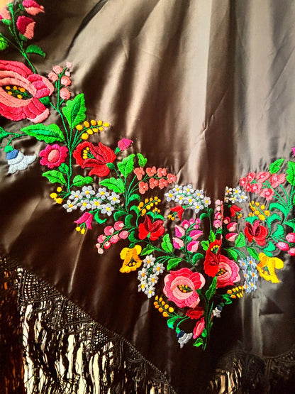 Vintage Hungarian Embroidered Shawl - I'd Wear That