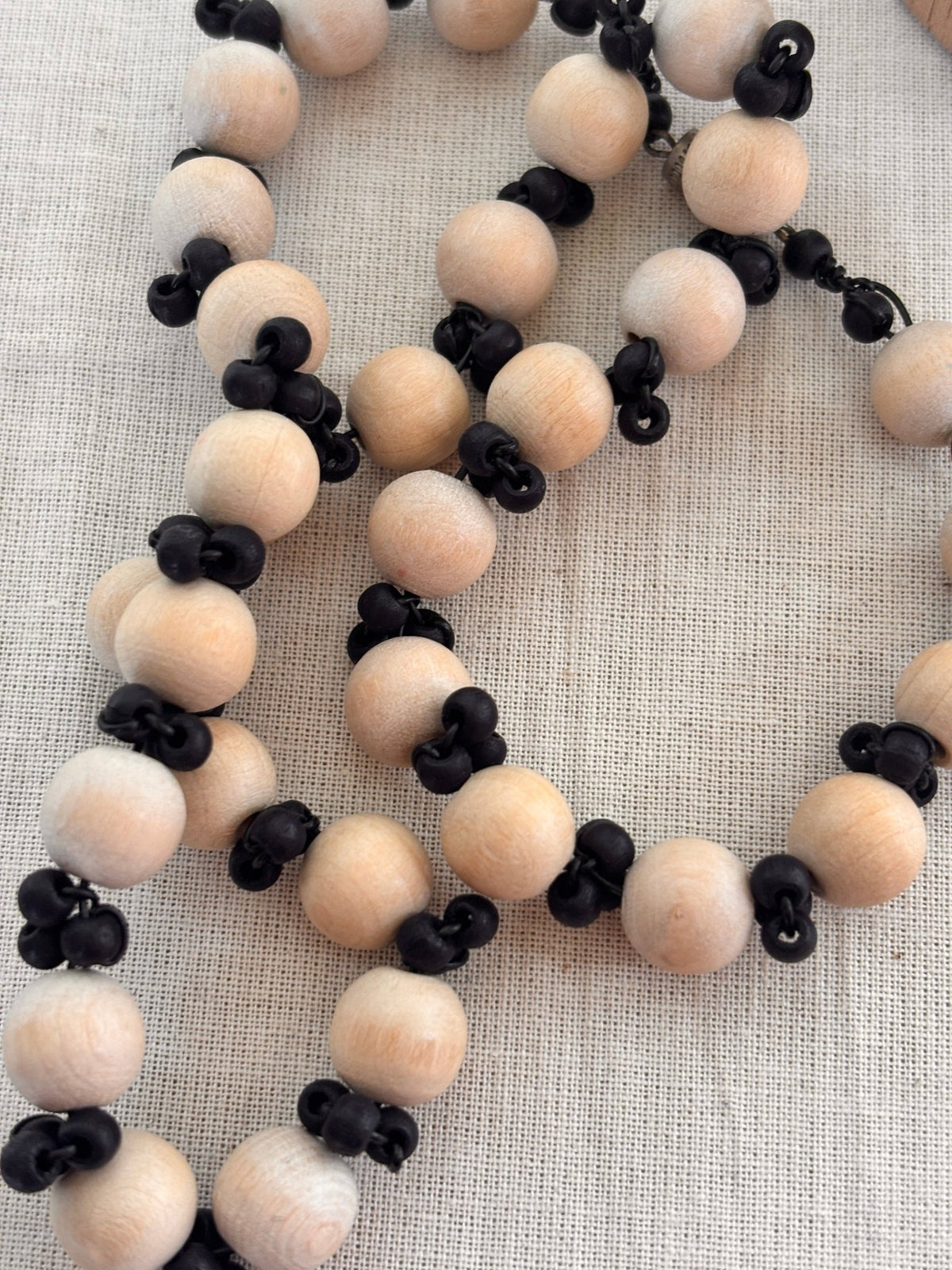 Vintage Wooden Bead Necklace - I'd Wear That