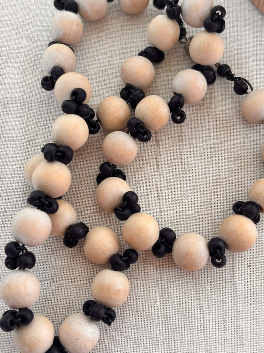Vintage Wooden Bead Necklace - I'd Wear That